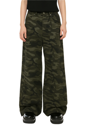 Baggy Camo Jeans