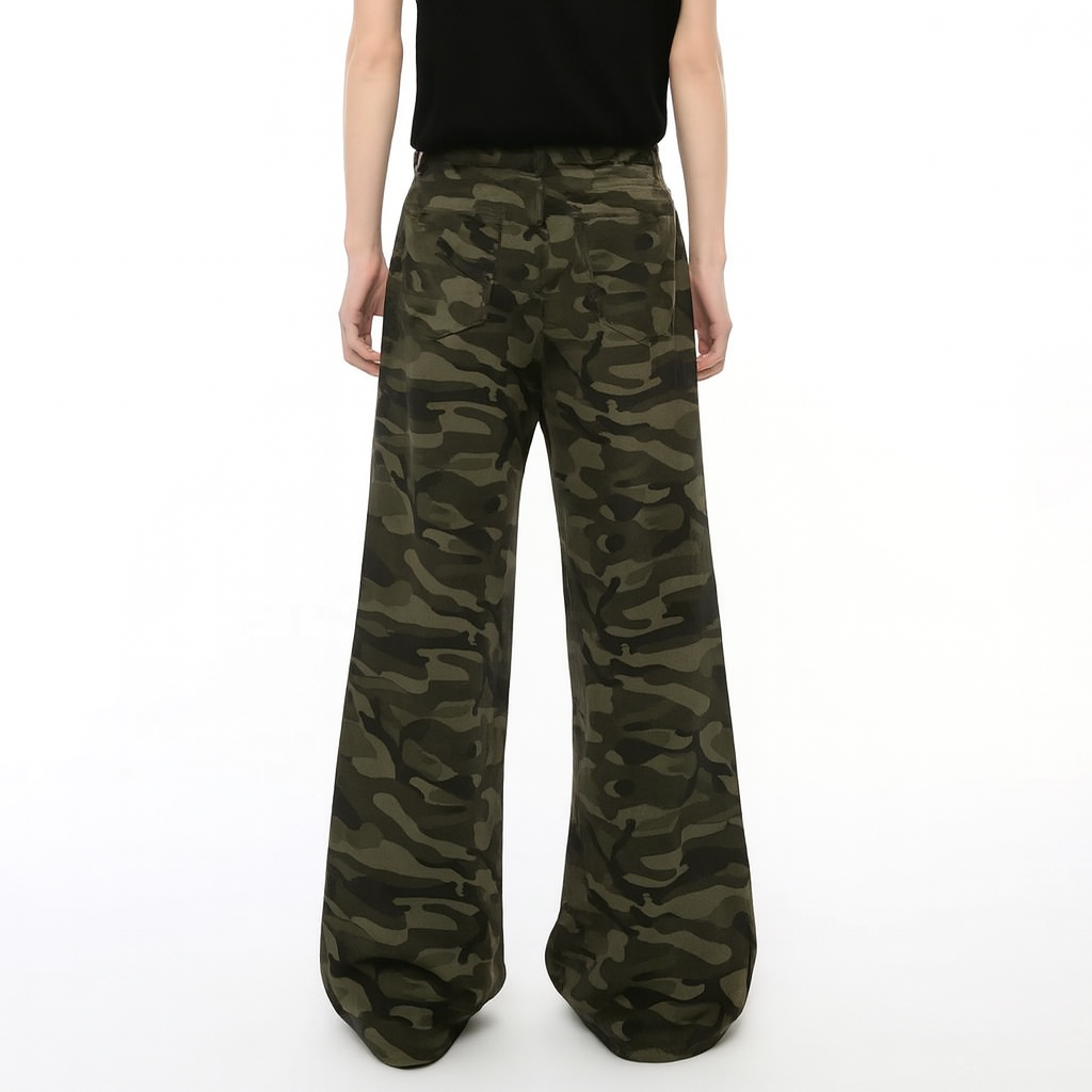 Baggy Camo Jeans